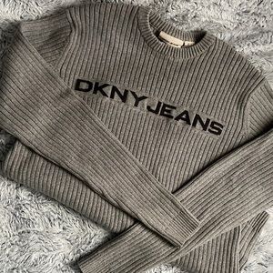DKNY VINTAGE SWEATER